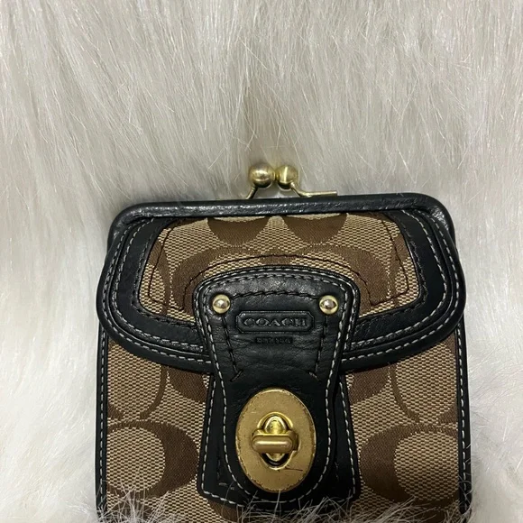 Coach vintage 65th anniversary wallet. - Picture 1 of 9